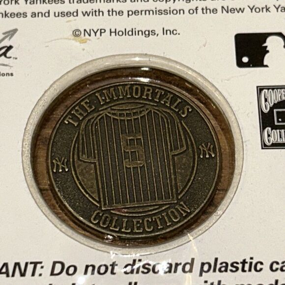 2005 NY POST JOE DIMAGGIO NEW YORK YANKEES MEDALLION COIN THE IMMORTALS - Picture 6 of 7
